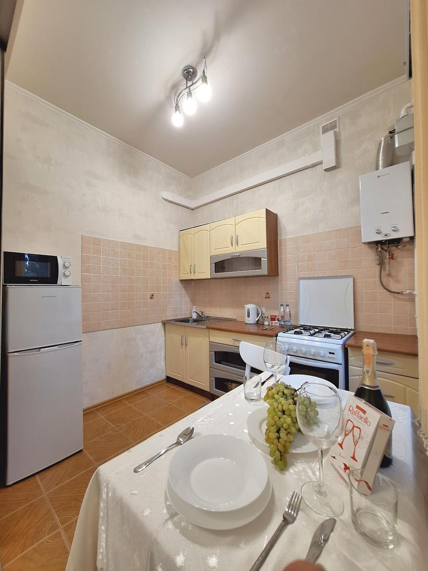 Однокімна Квартира Біля Каштанової Алеї У Центрі Полтави Мережа Alexapartments Документи Для Відряджень Безконтатне Заселення 24-7 폴타바 외부 사진